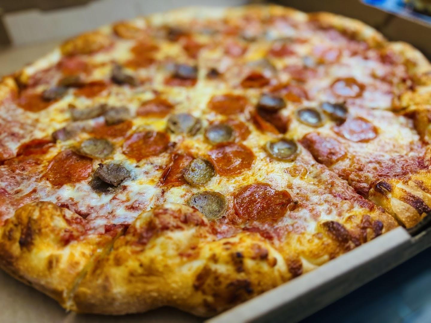 NY Giant Pizza